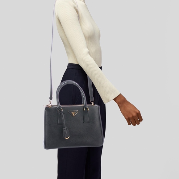 pineapple beach tote